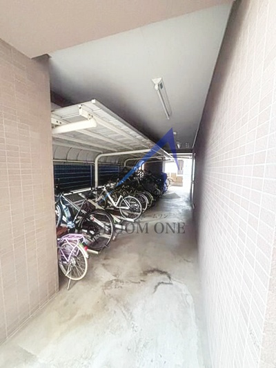 プレジール本郷ステーションプラザのその他共用部分|駐輪場です。