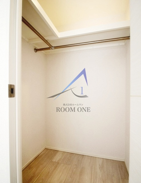 プレール・ドゥーク蔵前の収納|ウォークインクローゼットです。