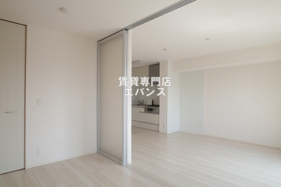 【寝室】 | ファビュラス・レセンテ | 落ち着いた色調の寝室です