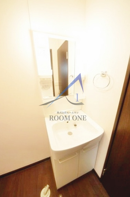 エルメゾンYOUの洗面所|洗面台です。