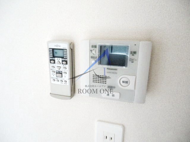 Ｂｌｕｅ　Ｓｈａｌｌｏｗｓのセキュリティ|モニター付きインターホンです。