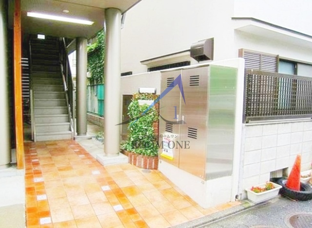 マンション 世田谷区等々力２丁目のエントランス|エントランスです。