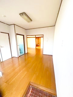 コーポ弘明寺の玄関