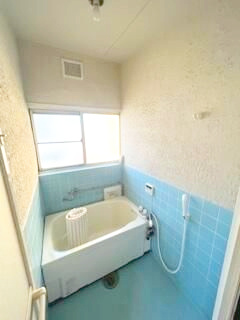 コーポ弘明寺の浴室