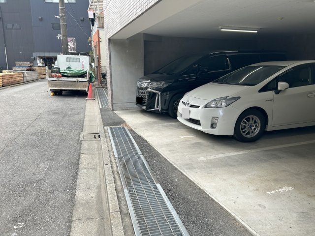 キャッスルマンション亀戸立花の駐車場|共用部・駐車場