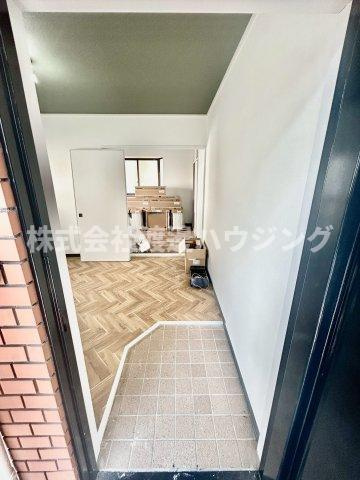 山下マンションの玄関