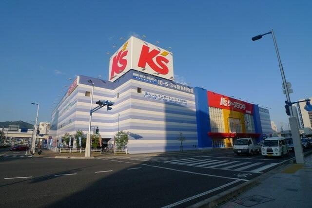 ＳＯＵＴＨ　ＨＥＡＶＥＮの周辺|ケーズデンキ高知駅前店まで231m 