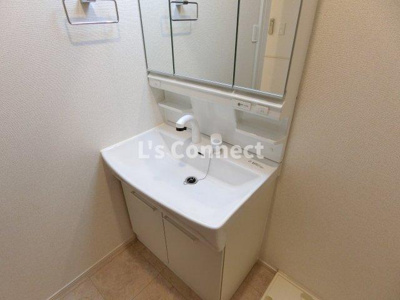 【洗面所】 | リュート | 朝の支度もスムーズな独立洗面台。