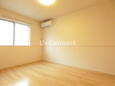 【内装】 | リュート | 洋室にもエアコン付きです。