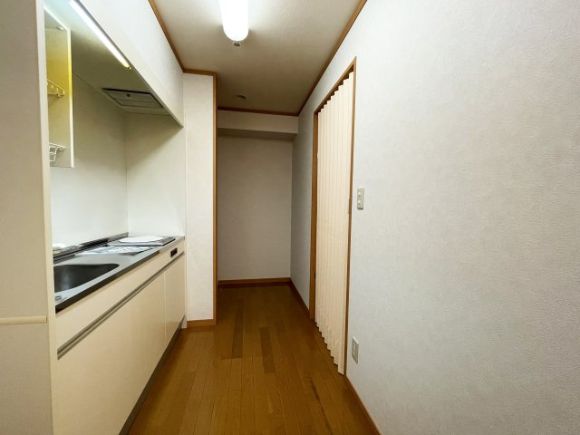 ロイヤル新本町の内装