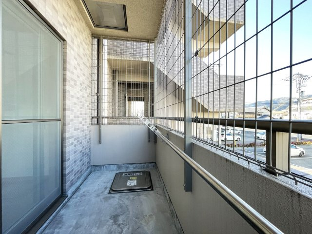 ロイヤル新本町のバルコニー