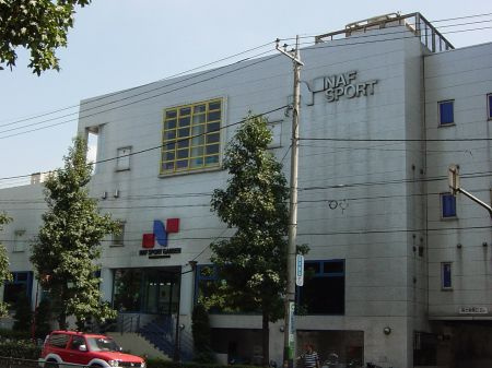 ラ・レジダンス・ド・パンデュールの周辺