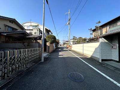 【前面道路含む現地写真】 | 下鴨西梅ノ木町　中古戸建【車2台駐車可】