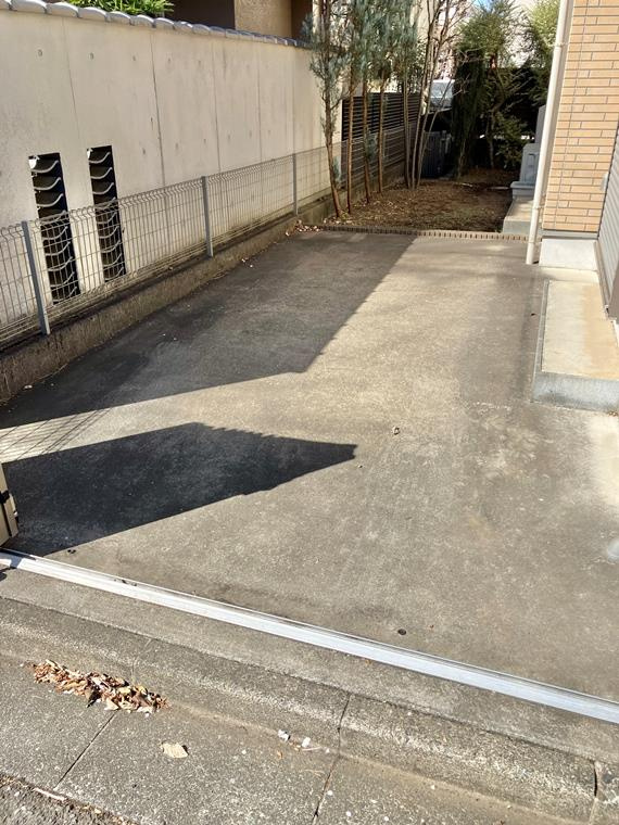吉祥寺北町戸建の駐車場