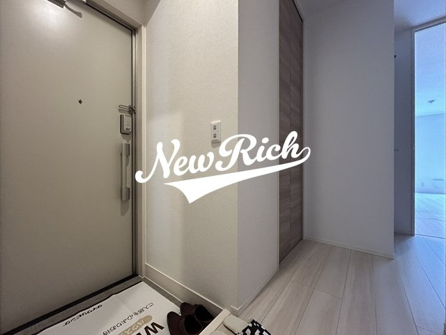 前橋市元総社町のアパートの玄関