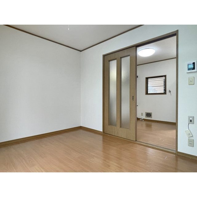 【居間・リビング】 | ☆洋室5.8帖