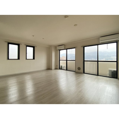 【居間・リビング】 | 洋室