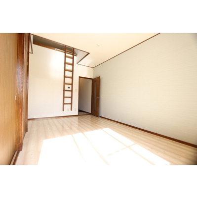 【居間・リビング】