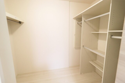 【収納】 | D-ROOM長浜 | 102　ウォークインクローゼット