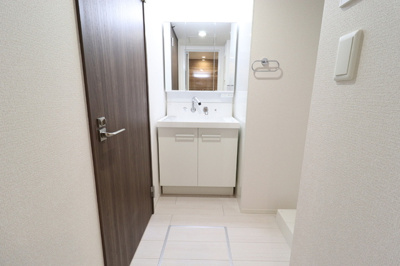 【洗面所】 | PREMILIFE須賀Ⅱ | 303　洗面所