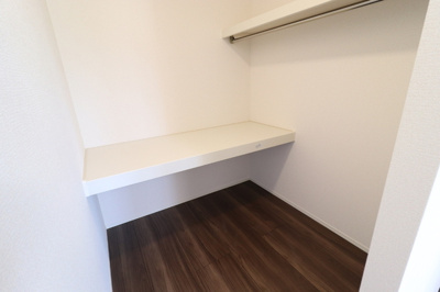 【収納】 | PREMILIFE須賀Ⅱ | 303　ウォークインクローゼット