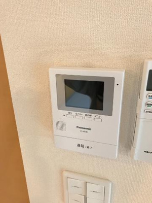 【内装】 | リーヴル | カメラ付インターホン