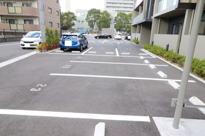 【駐車場】 | アン・シャトウ | 駐車場