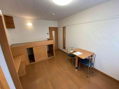 【居間・リビング】 | レオパレスほんまちＡＰ | 設備仕様は号室により異なる為、現況を優先とします。