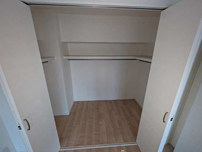 【収納】 | 日商岩井目白台マンション | ウォークインクロゼット　※2025年12月撮影