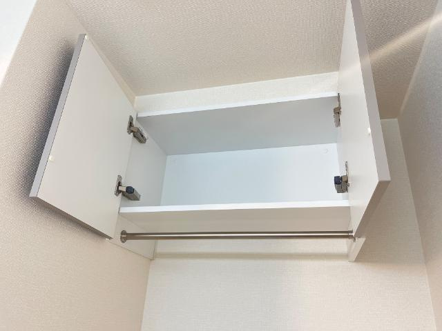 ベルク栄の収納|洗濯機上段収納