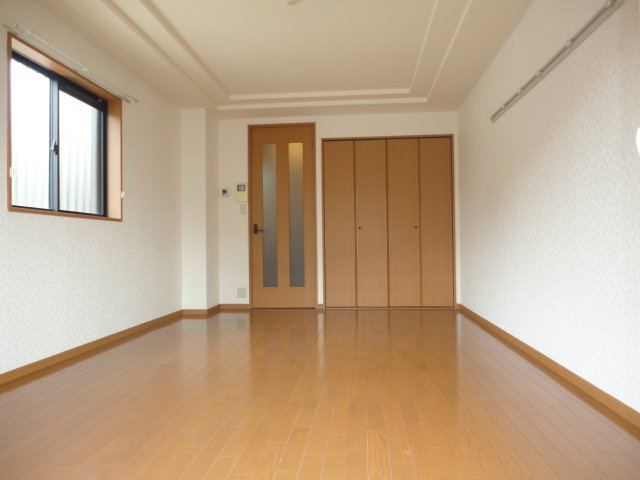 グランドールヒルズの収納|クローゼット付き洋室