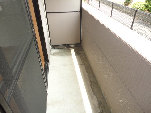 グランドールヒルズのその他|ベランダスペース