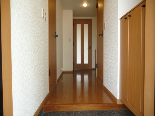 グランドールヒルズの内装|廊下スペース