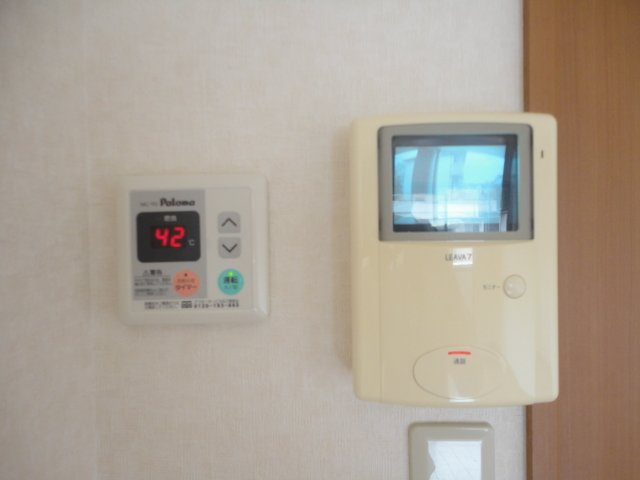 グランドールヒルズのその他|モニターホン・給湯器