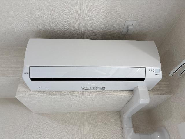 ヴァローレ日比野の設備|エアコン