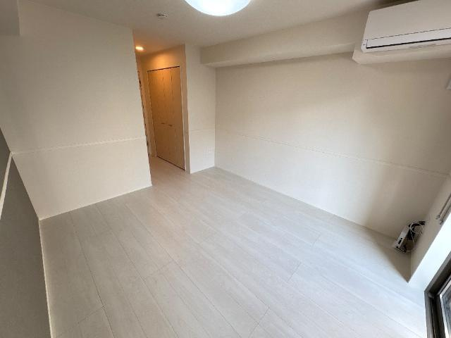 ヴァローレ日比野の内装|洋室