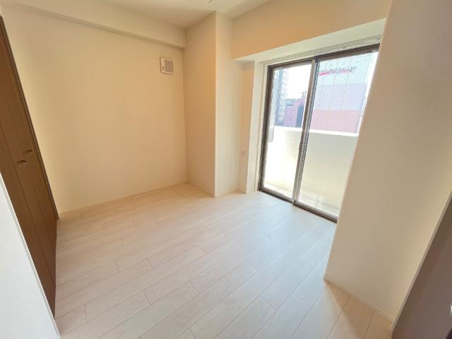 ベルク栄の内装|洋室