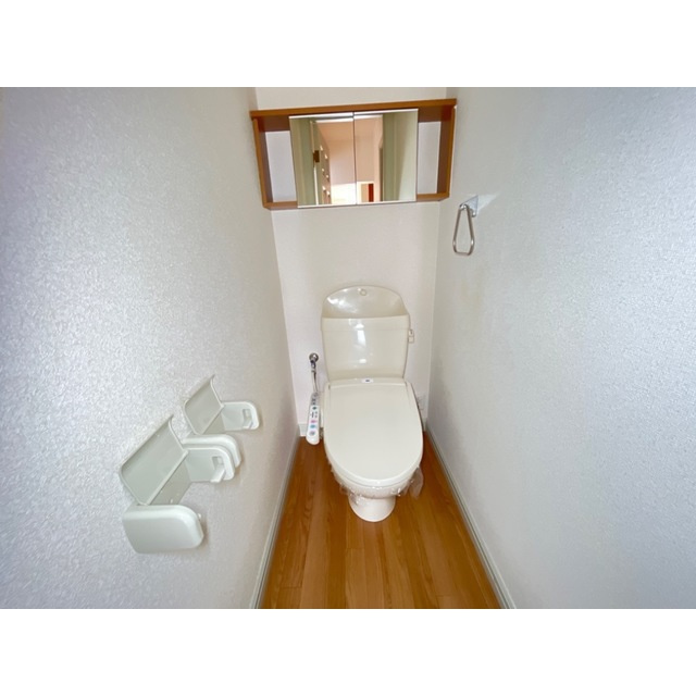 関市肥田瀬のアパートのトイレ