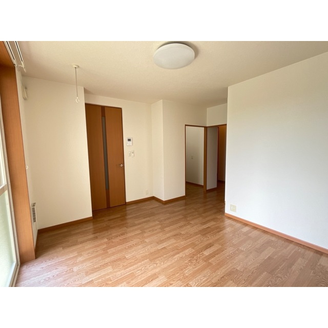 カレントの居間・リビング