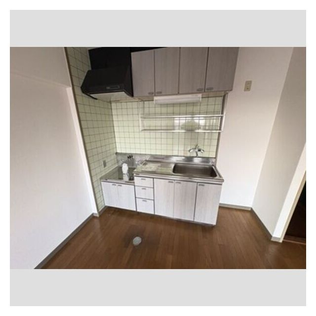 岐阜市北一色９丁目のアパートのキッチン