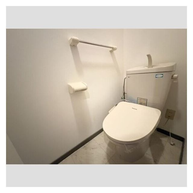 岐阜市北一色９丁目のアパートのトイレ