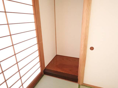 【その他】 | コーポ祐天寺 | 板の間の利用方法は入居者様のセンスの見せ所◎