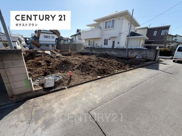 前橋市稲荷新田町土地の前面道路含む現地写真