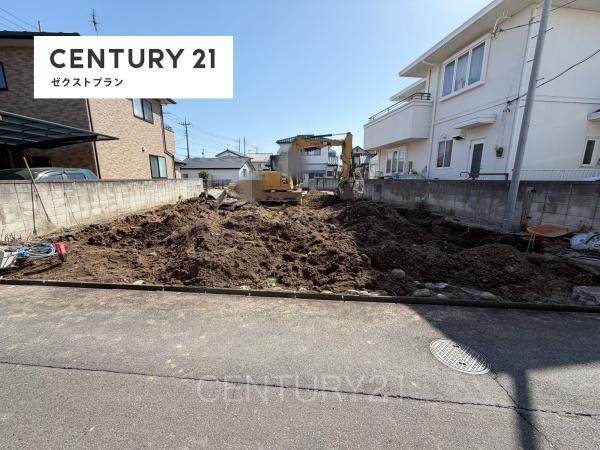 前橋市稲荷新田町土地の前面道路含む現地写真