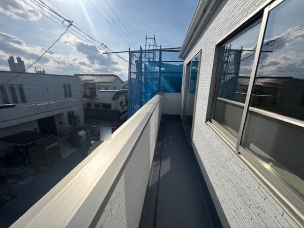 【バルコニー】