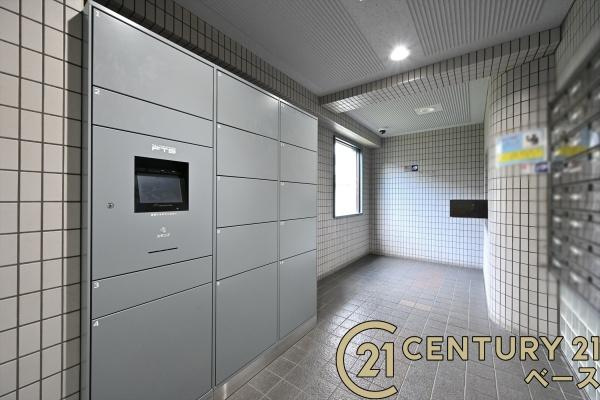 ユニハイム大和郡山のその他共用部分|■現地撮影写真■住居地域に建ち並ぶ低層マンション。住みやすく落ち着いた住環境です。