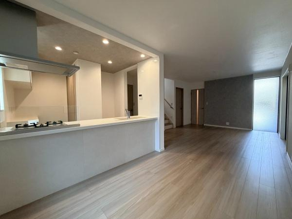 横浜市旭区東希望が丘の新築一戸建の居間・リビング