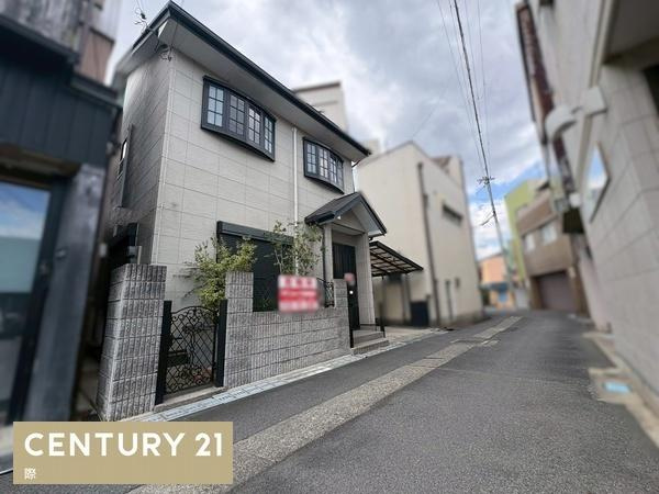 高野口町向島　中古戸建の前面道路含む現地写真
