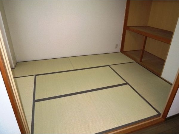 ダイアパレス樟葉の和室