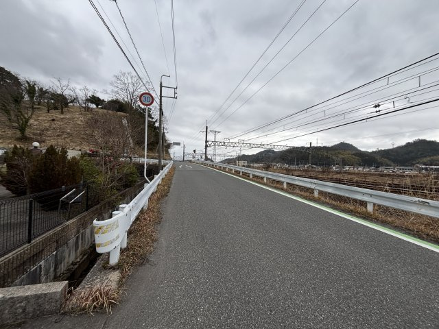 ブライトフューチャー・Ｎの周辺